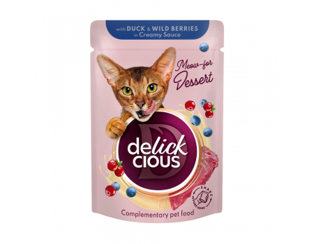 Корм для дорослих котів Delickcious "Пластівці з качкою та лісовими ягодами у вершковому соусі", 80 г