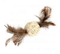 Іграшка для котів Плетений м'ячик з дзвіночком і пір'ям GiGwi Catch&sc..