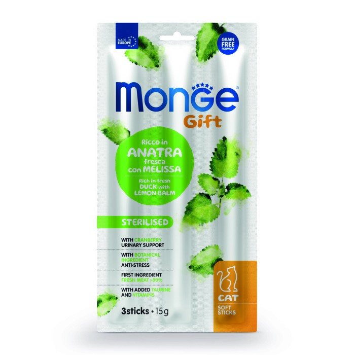Мясная палочка Monge Gift Cat Sterilised утка с мелиссой 15 г (3х5 г)