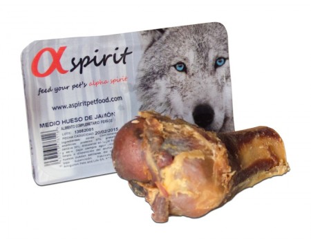 Жевательная кость половинка Alpha Spirit Ham Bone Half для взрослых собак средних и крупных пород, 16 - 17 см