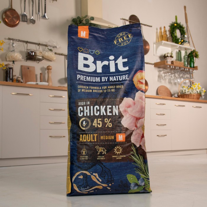 Сухой корм для взрослых собак средних пород Brit Premium Dog Adult M с курицей, 15 кг