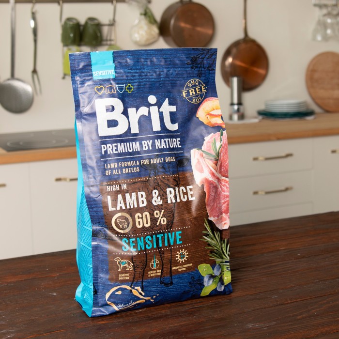 Сухий корм для собак з чутливим травленням Brit Premium Dog Sensitive Lamb з ягням, 3 кг 