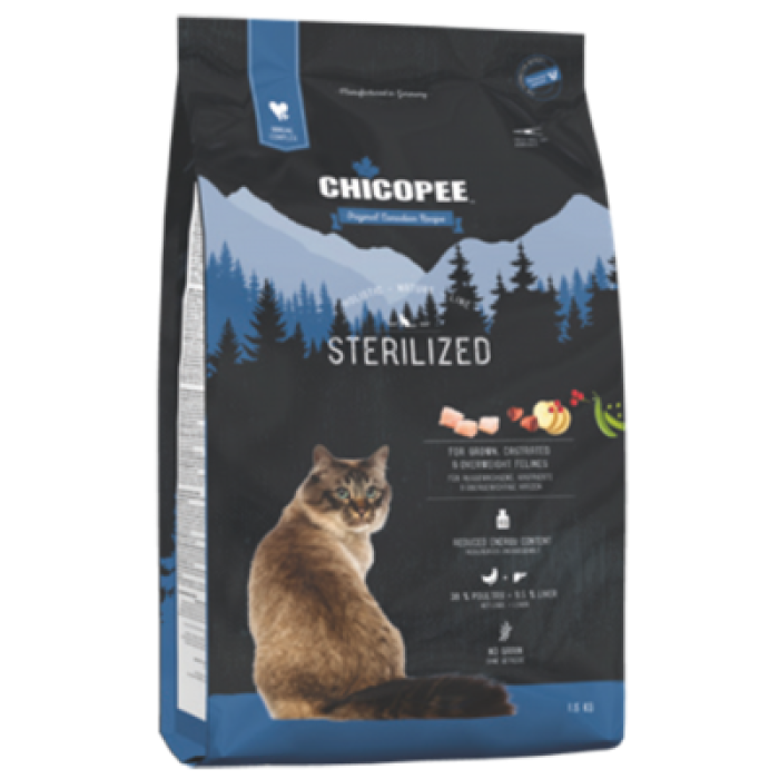 Chicopee Adult Cat Sterilised сухий корм для кастрованих котів та стерилізованих кішок з куркою 1.5 кг