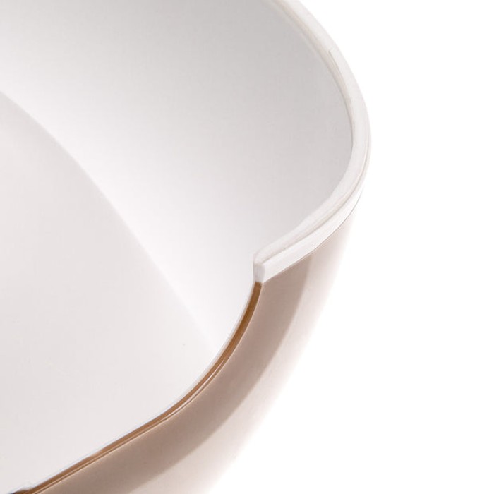 Ferplast  GLAM MEDIUM DOVE GREY BOWL   Пластиковая миска для собак и кошек. кофейная, 20 x 18,5 x h 6 cm - 0,75 L