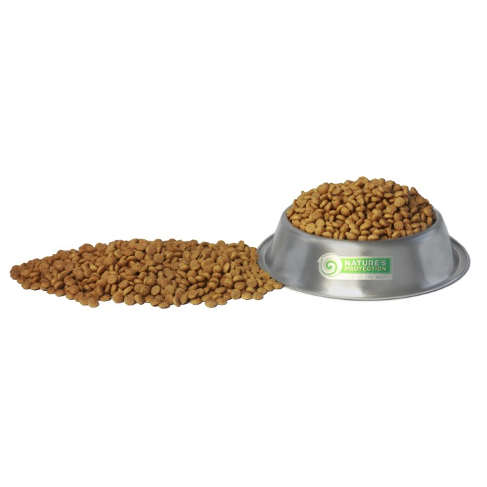 Nature's Protection Mini Senior Small Breeds Сухий корм для дорослих собак малих порід старше 7 років, 7.5 кг