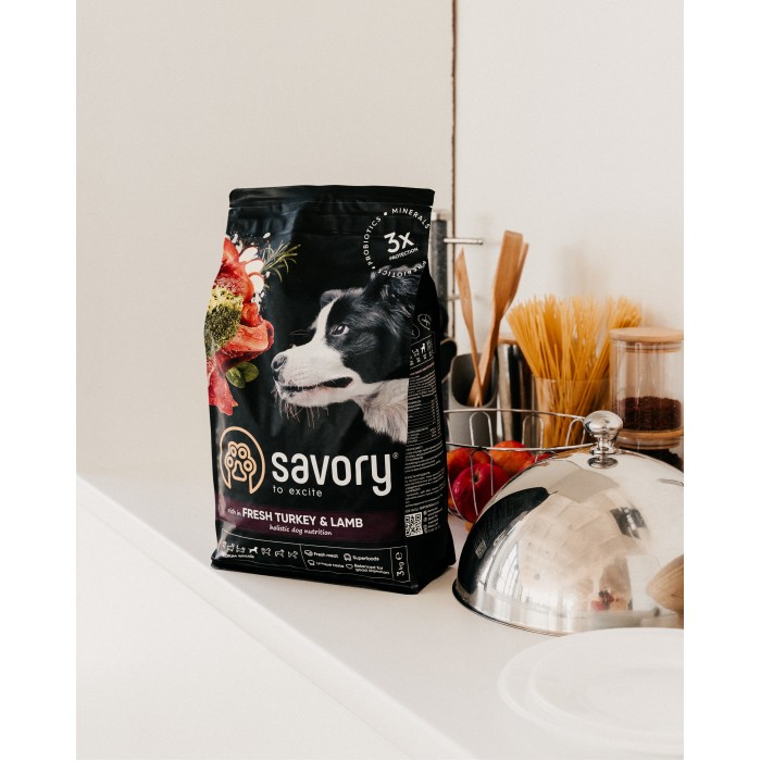 Сухий корм для собак середніх порід Savory Medium Breed rich in Fresh Turkey and Lamb зі свіжим м’ясом індички та ягнятиною, 3 кг