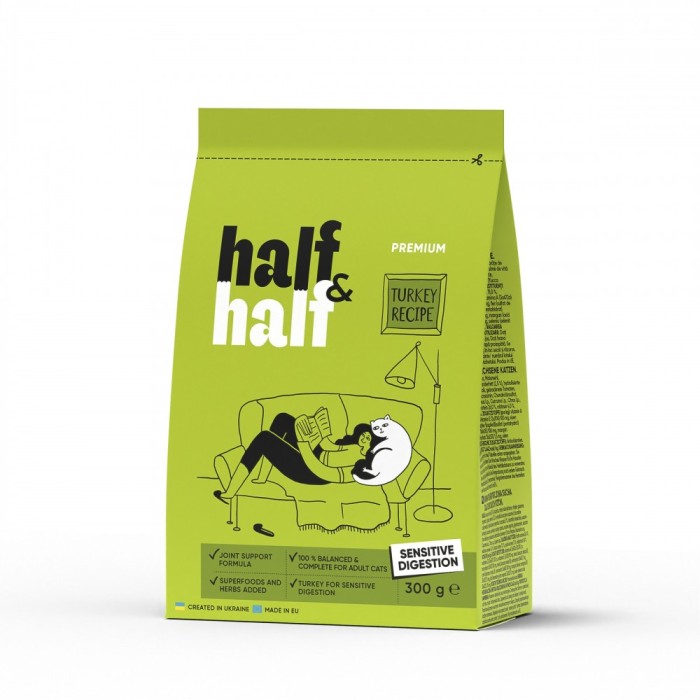 Корм сухой HalfHalf для кошек с чувствительным пищеварением с индейкой 300 г