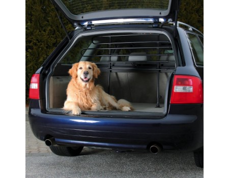 Огородження в багажник для собак TRIXIE, 85-140 см х 75-110 см.