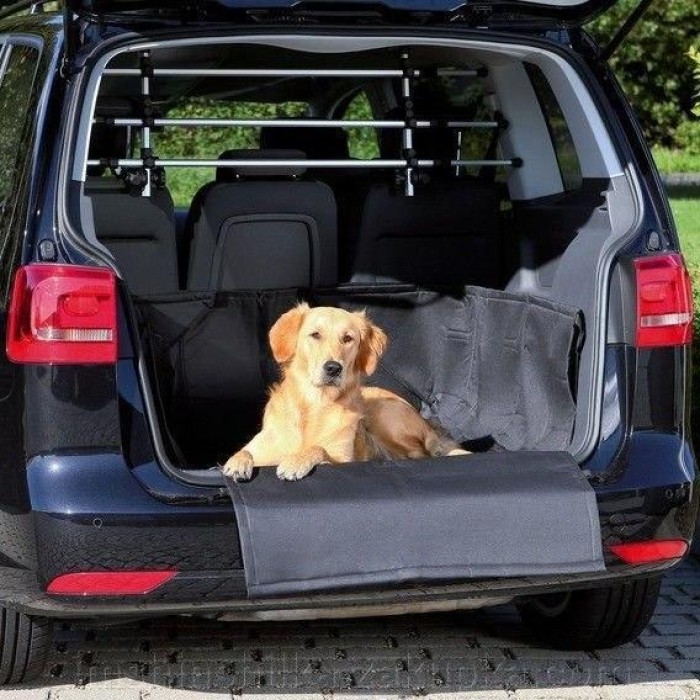 Подстилка в багажник для собак Trixie Car Boot Cover ,1.64 x 1.25 m