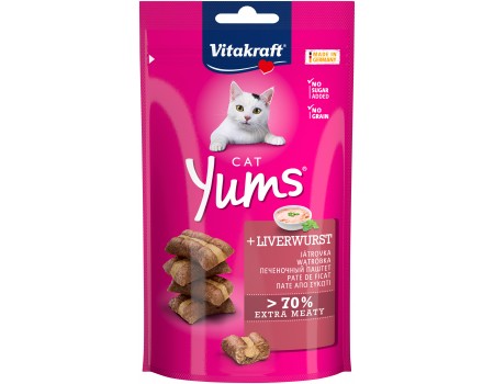 Закуски м'які Vitakraft Cat Yums Liver sausage, для котів, з ліверною ковбасою, 40 гр